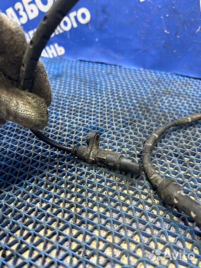 Задний датчик ABS Bmw E65 седан 2004