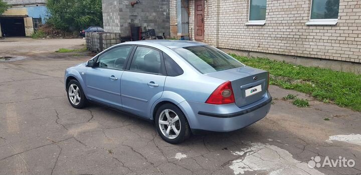 Ford Focus 2.0 МТ, 2005, 180 000 км