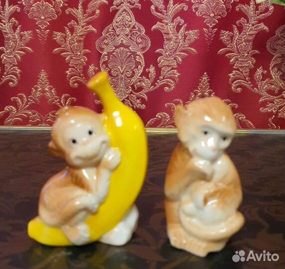 Статуэтка фарфоровая