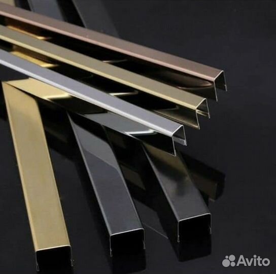 Молдинг П-образный черный глянец