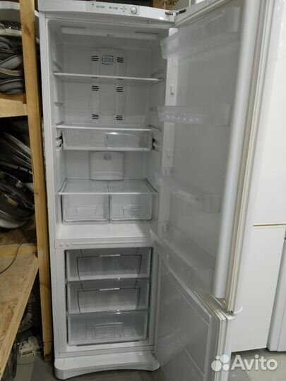 Холодильник Indesit no frost 185см в отличном сост