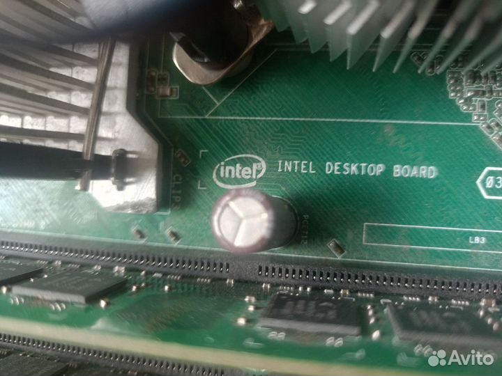 Материнская плата 775