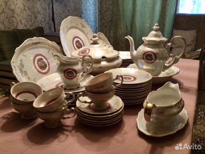 Сервиз столовый Германия Мадонна 42 предмета