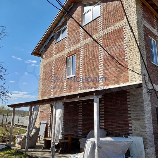 Таунхаус 118 м² на участке 2 сот.