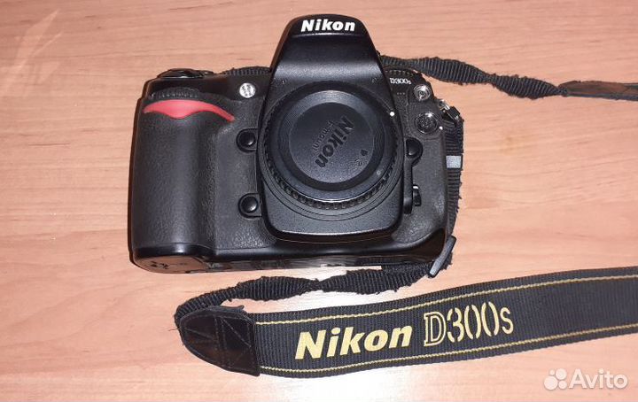 Цифровая фотокамера Nikon D300S