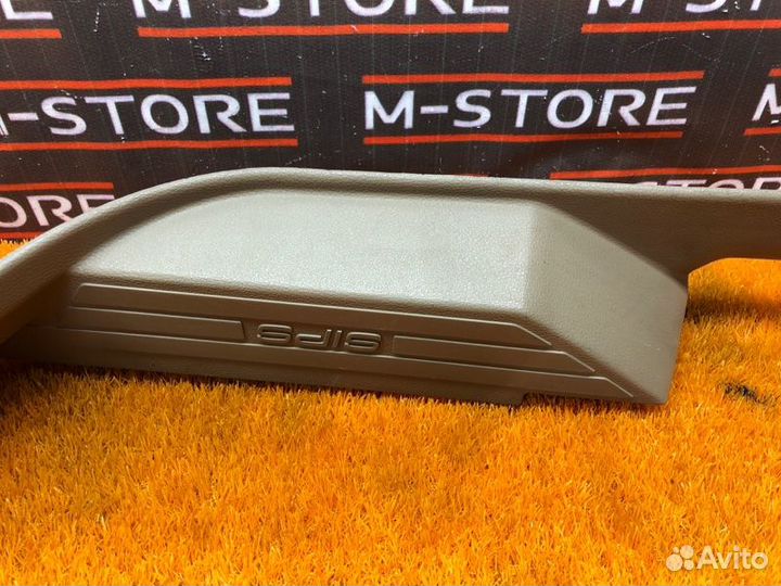 Накладка на порог салона задняя левая Volvo Xc90