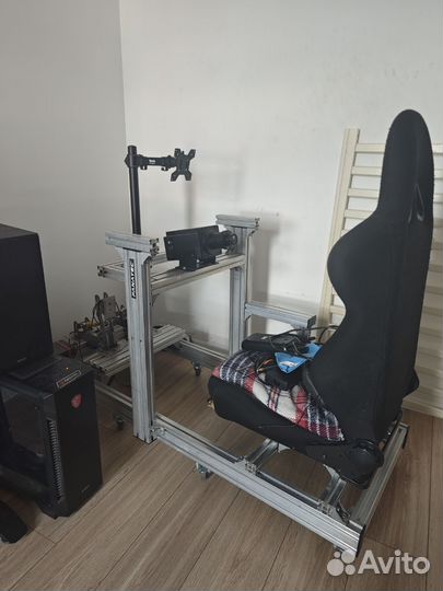 Кокпит для симрейсинга