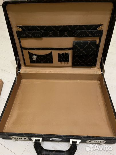 Чемодан от набора Bachmayer de Swiss