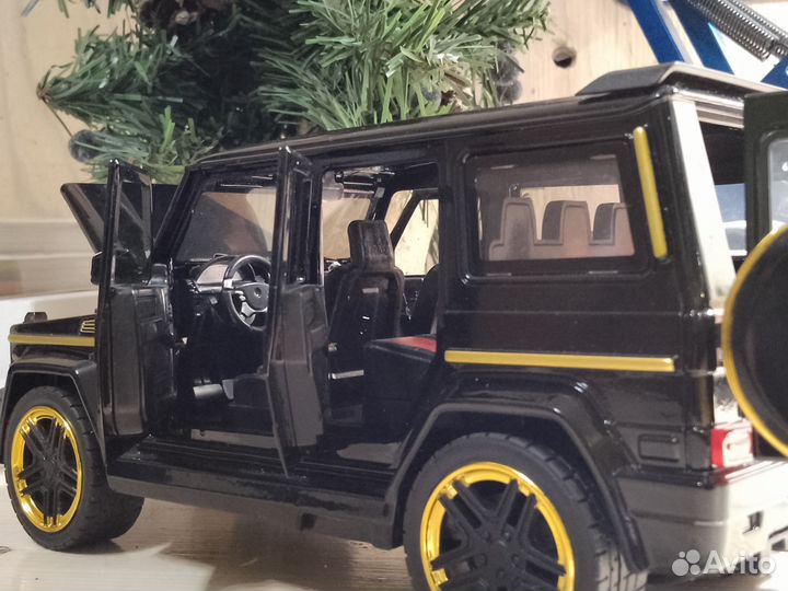 Масштабная модель Mercedes G65 Brabus 1/24