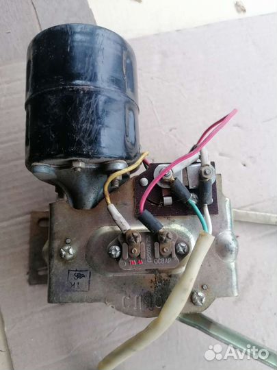 Трапеция стеклоочистителей с моторчиком 21 волга