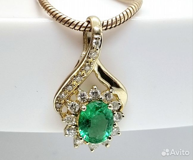 Золотая подвеска 750 пробы с бриллиантами