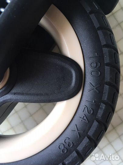 Колесо одно колесо для коляски