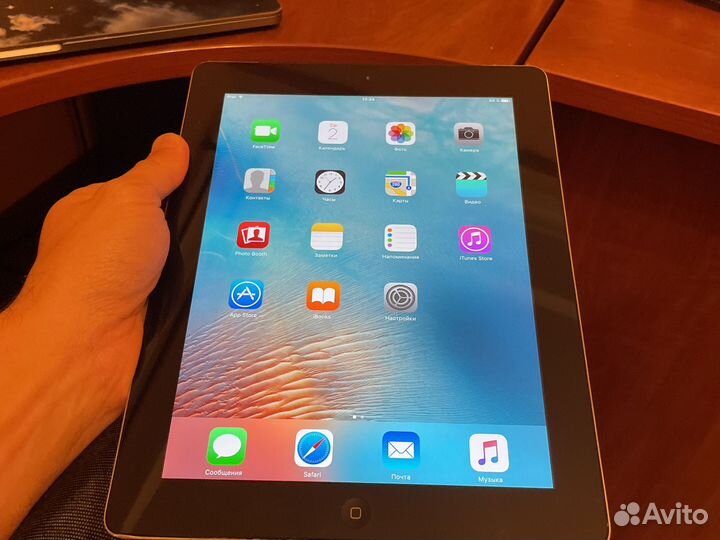 iPad (3 поколение) 32 gb, wi-fi + sim