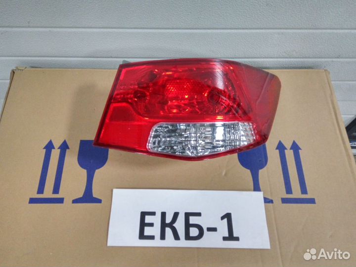 Фонарь правый внешний Kia Cerato 2 2009-2012