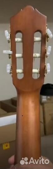 Классическая гитара yamaha