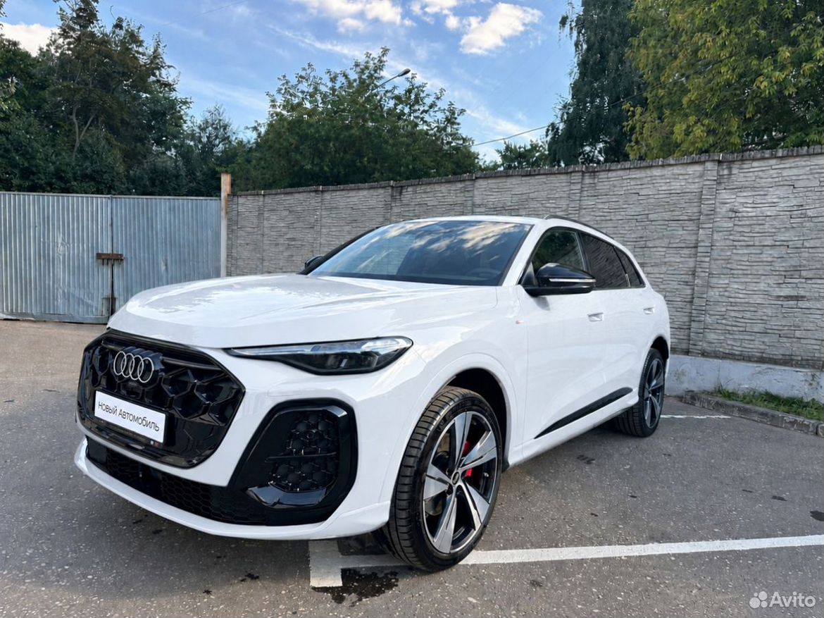 Audi Q5 2.0 AMT, 2026