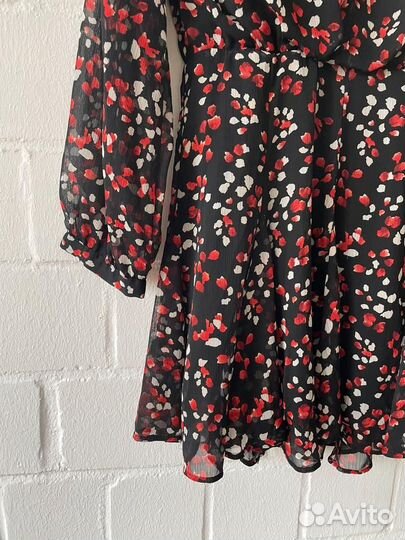 Kleid Schwarz Rot Blumen Weihnachten I Zara