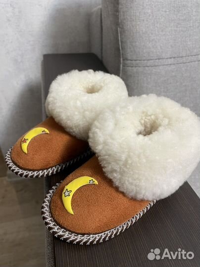 Пинетки уги из натуральной шерсти