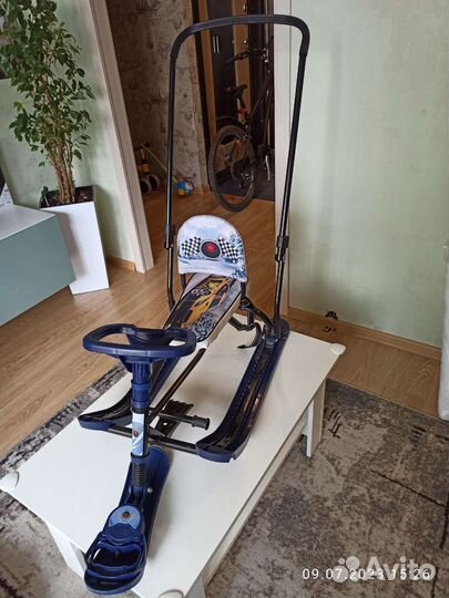 Детский снегокат