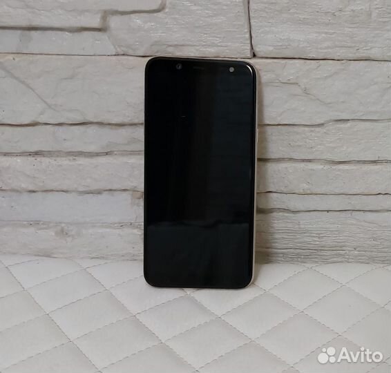 Samsung Galaxy A6, 3/32 ГБ