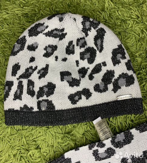 Комплект (шапка, шарф и перчатки) Calvin Klein