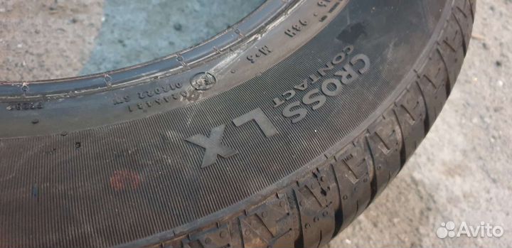 Continental ContiCrossContact LX 215/65 R16 98H
