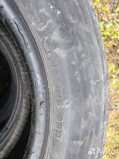 Bridgestone Dueler H/P 215/65 R16