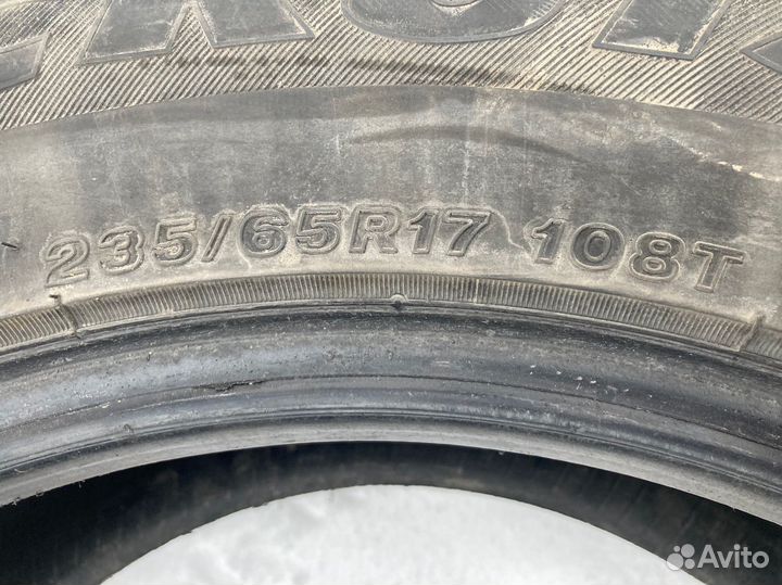 Bridgestone Ice Cruiser 7000 235/65 R17 108T