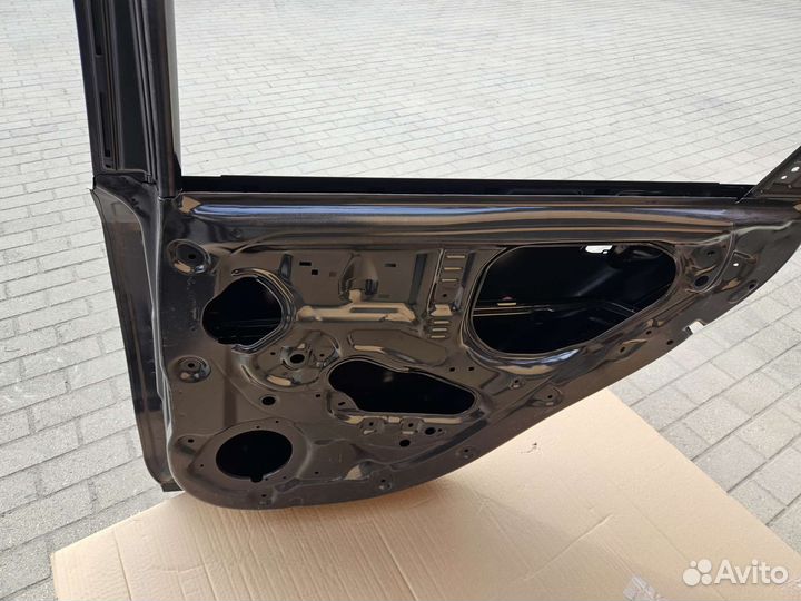 Дверь задняя правая Киа Рио с17 оригинал