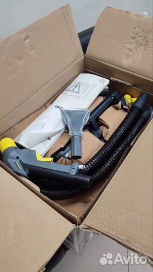 Моющий пылесос karcher puzzi 8 1(экстрактор)