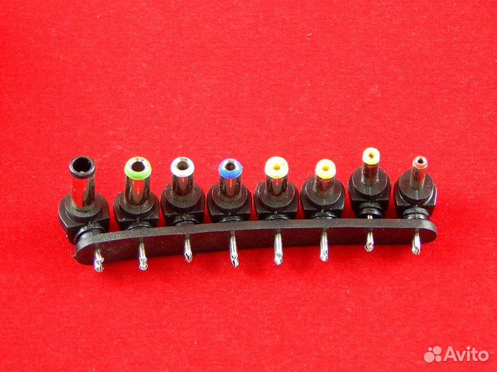 Универсальный зарядник для ноутбука