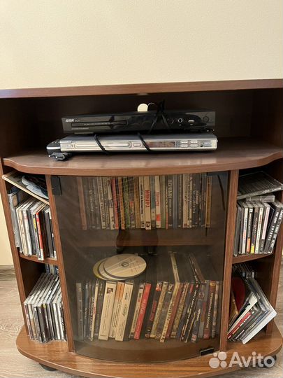 Тумба под телевизор