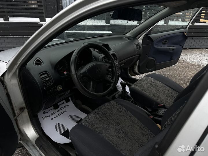 Mitsubishi Carisma 1.6 МТ, 2003, 298 000 км