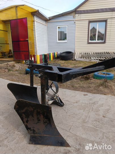 Плуг для минитрактора и мотоблока двух корпусной