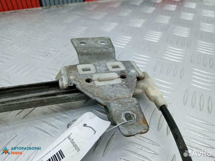 Стеклоподъемник передний правый Mercedes-Benz Vito