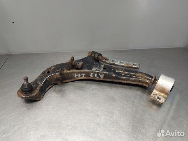 Рычаг подвески передний левый Nissan Maxima A33 2