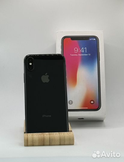 iPhone X, 64 ГБ