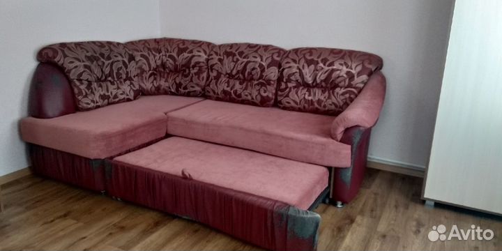 Большой угловой диван бу