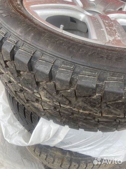 Goodyear Wrangler AT/R 235/60 R18
