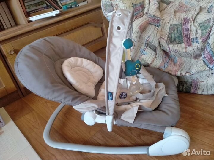 Шезлонг детский chicco