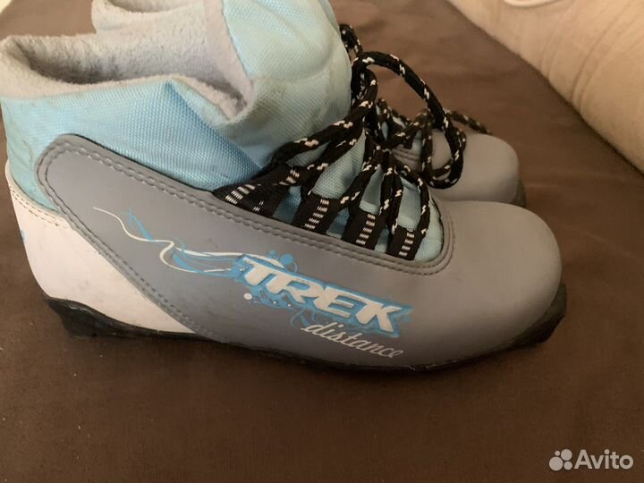 Лыжные ботинки