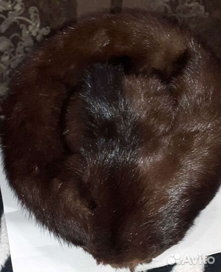 Женская шапка