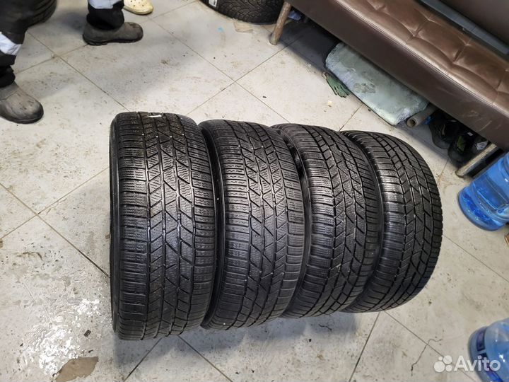 Continental ContiWinterContact TS 830 P 225/40 R18 92V