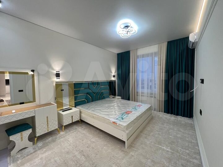 2-к. квартира, 93,4 м², 11/12 эт.