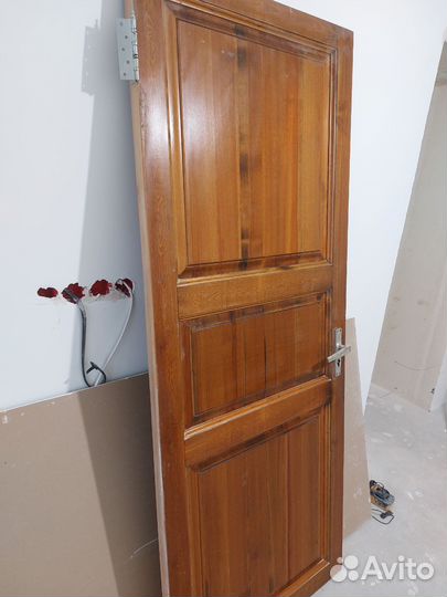 Дверь межкомнатная массив