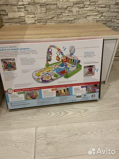 Развивающий коврик fisher price с пианино