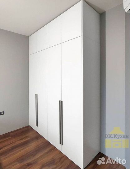 Шкаф в прихожую