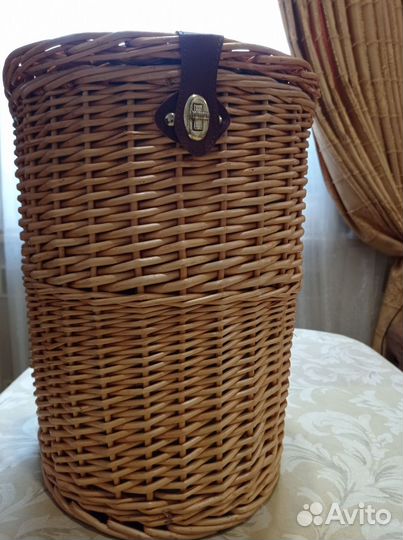 Корзина для пикника с посудой