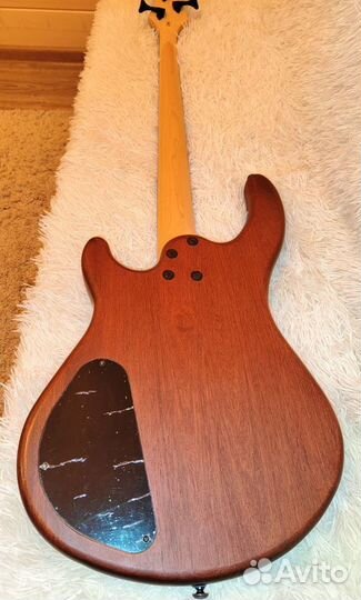 Бас гитара Dean