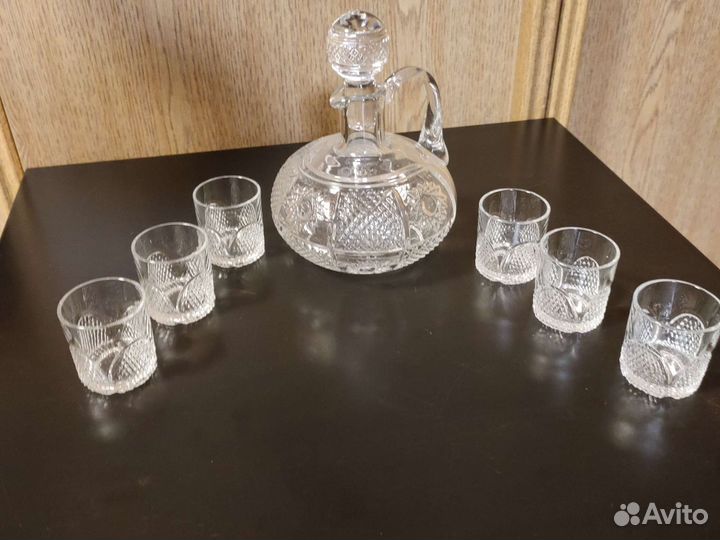 Графин хрустальный с рюмками СССР